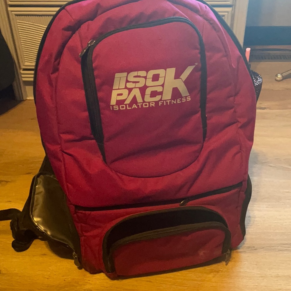 Isolator fitness backpack